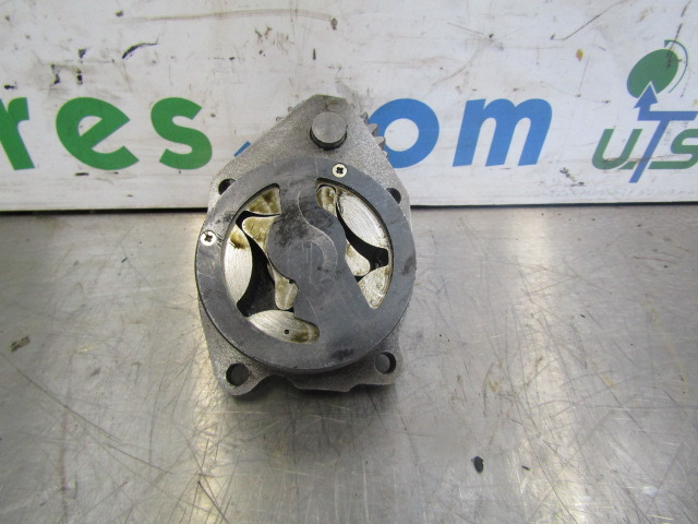CUMMINS 6 CTA C SERIES OIL PUMP P/NO 3930338 - Motor e peças de Caminhão: foto 2 CUMMINS 6 CTA C SERIES OIL PUMP P/NO 3930338 - Motor e peças de Caminhão: foto 2