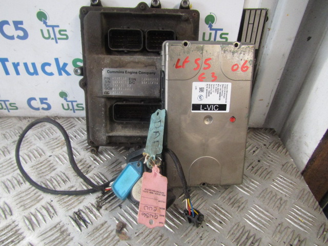 DAF LF 55 220 EURO 3 ENGINE ECU KIT P/NO 1898112 - Centralina electrónica de Caminhão: foto 2 DAF LF 55 220 EURO 3 ENGINE ECU KIT P/NO 1898112 - Centralina electrónica de Caminhão: foto 2