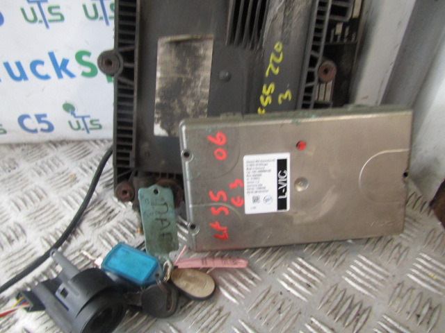DAF LF 55 220 EURO 3 ENGINE ECU KIT P/NO 1898112 - Centralina electrónica de Caminhão: foto 4 DAF LF 55 220 EURO 3 ENGINE ECU KIT P/NO 1898112 - Centralina electrónica de Caminhão: foto 4