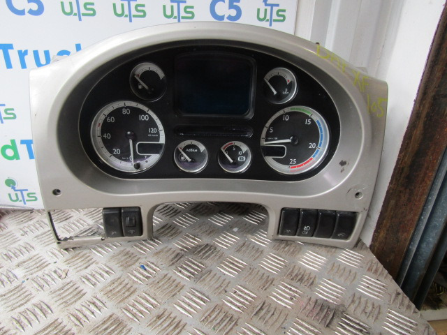 DAF XF 105 CLOCK CLUSTER P/NO 1743496 - Sistema elétrico de Caminhão: foto 1 DAF XF 105 CLOCK CLUSTER P/NO 1743496 - Sistema elétrico de Caminhão: foto 1
