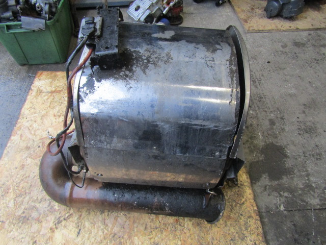DAF XF 105 EXHAUST DPF/CAT EURO 5 SPEC P/NO 1747245 - Silenciador/ Sistema de escape de Caminhão: foto 2 DAF XF 105 EXHAUST DPF/CAT EURO 5 SPEC P/NO 1747245 - Silenciador/ Sistema de escape de Caminhão: foto 2