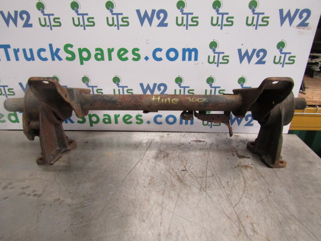 HINO 300 SERIES FRONT CAB MOUNTINGS AND TORSION BAR - Cabine e interior de Caminhão: foto 1 HINO 300 SERIES FRONT CAB MOUNTINGS AND TORSION BAR - Cabine e interior de Caminhão: foto 1