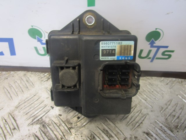 ISUZU N75 (4HK1) ECU / RELAY 8980771182 - Centralina electrónica de Caminhão: foto 1 ISUZU N75 (4HK1) ECU / RELAY 8980771182 - Centralina electrónica de Caminhão: foto 1