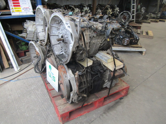 ISUZU N75/NQR EASYSHIFT AUTOMATIC GEARBOXES - Filtro da caixa de câmbio de Caminhão: foto 1 ISUZU N75/NQR EASYSHIFT AUTOMATIC GEARBOXES - Filtro da caixa de câmbio de Caminhão: foto 1