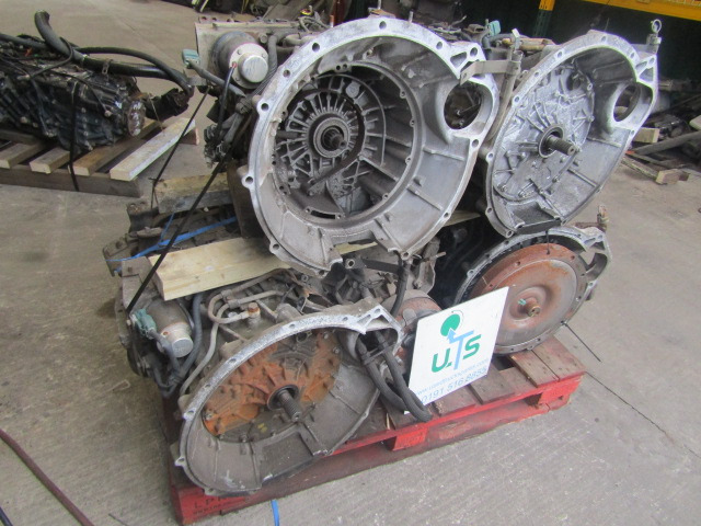 ISUZU N75/NQR EASYSHIFT AUTOMATIC GEARBOXES - Filtro da caixa de câmbio de Caminhão: foto 2 ISUZU N75/NQR EASYSHIFT AUTOMATIC GEARBOXES - Filtro da caixa de câmbio de Caminhão: foto 2