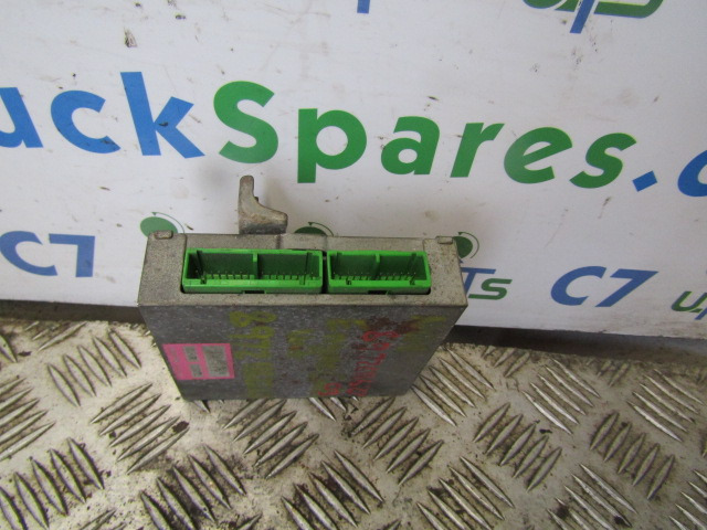 ISUZU NQR ENGINE CONTROL UNIT P/NO 8972611622 03 - Centralina electrónica de Caminhão: foto 3 ISUZU NQR ENGINE CONTROL UNIT P/NO 8972611622 03 - Centralina electrónica de Caminhão: foto 3