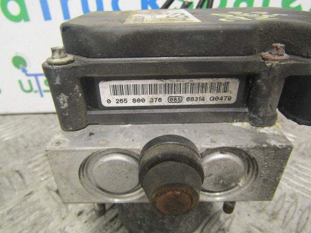 IVECO DAILY 3.0 (FICE 3481C) ABS PUMP/ECU BOSCH P/NO 0265800376 - Peças de freio de Caminhão: foto 3 IVECO DAILY 3.0 (FICE 3481C) ABS PUMP/ECU BOSCH P/NO 0265800376 - Peças de freio de Caminhão: foto 3