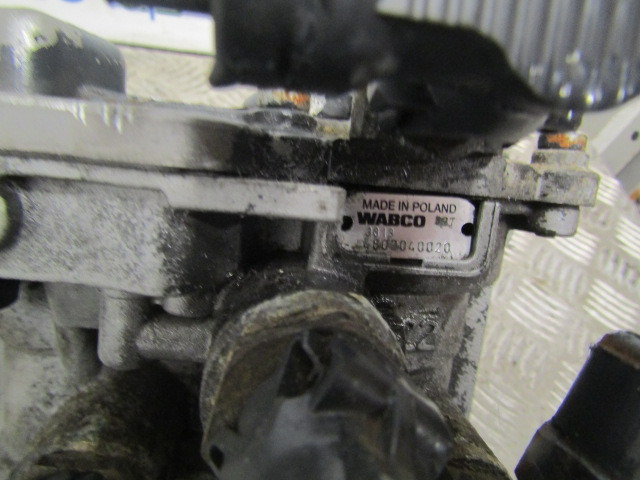 IVECO STRALIS EBS TRAILER CONTROL VALVE ‘WABCO’ P/NO 4802040020 - Peças de freio de Caminhão: foto 3 IVECO STRALIS EBS TRAILER CONTROL VALVE ‘WABCO’ P/NO 4802040020 - Peças de freio de Caminhão: foto 3