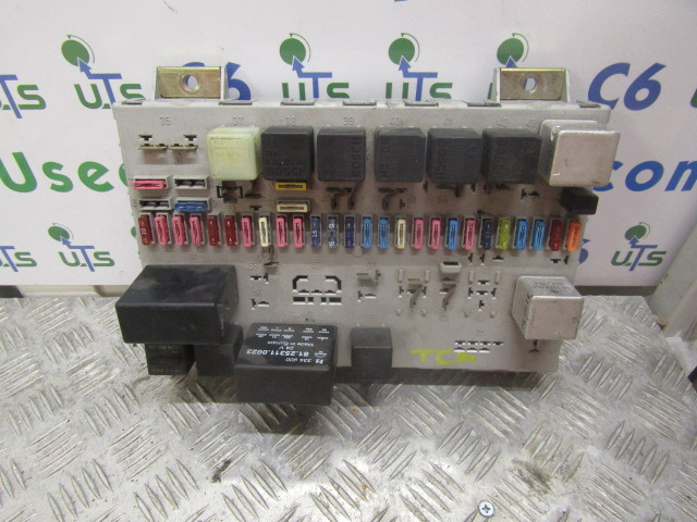 MAN TGA FUSEBOARD P/NO 81.25444.6060 - Sistema elétrico de Caminhão: foto 1 MAN TGA FUSEBOARD P/NO 81.25444.6060 - Sistema elétrico de Caminhão: foto 1