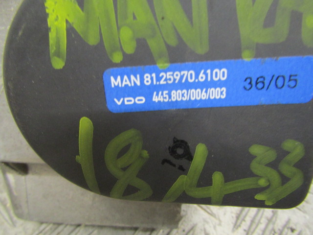 MAN TGA THROTTLE PEDAL CONTROL UNIT P/NO 81.25970.6100 - Sistema elétrico de Caminhão: foto 2 MAN TGA THROTTLE PEDAL CONTROL UNIT P/NO 81.25970.6100 - Sistema elétrico de Caminhão: foto 2