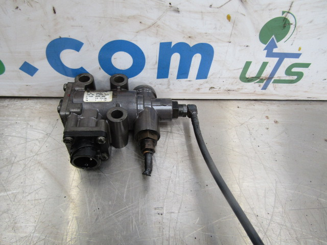 MAN TGM 340 DO836 EGR SOLENOID VALVE NORGREN 4068531 P/NO 51-25907-0123 - Motor e peças de Caminhão: foto 1 MAN TGM 340 DO836 EGR SOLENOID VALVE NORGREN 4068531 P/NO 51-25907-0123 - Motor e peças de Caminhão: foto 1