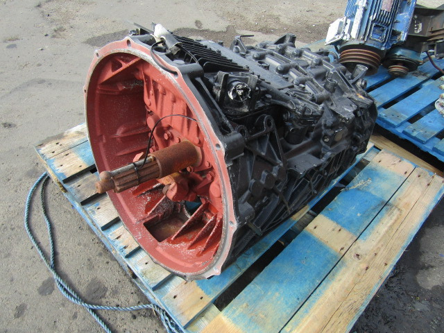 MAN TGS ASTONIC ZF 12 AS 2130 TD GEARBOX (REFURBISHED) - Caixa de câmbio de Caminhão: foto 2 MAN TGS ASTONIC ZF 12 AS 2130 TD GEARBOX (REFURBISHED) - Caixa de câmbio de Caminhão: foto 2