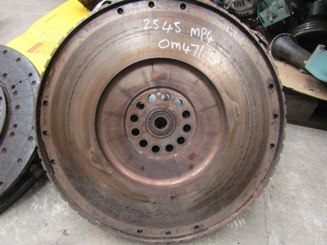 MERCEDES ACTROS MP4 OM471-6 FLYWHEEL - Volante do motor de Caminhão: foto 1 MERCEDES ACTROS MP4 OM471-6 FLYWHEEL - Volante do motor de Caminhão: foto 1