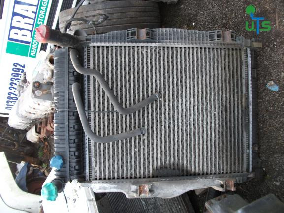 MERCEDES ATEGO 1823 RADIATOR / INTERCOOLER COMPLETE - Radiador de Caminhão: foto 1 MERCEDES ATEGO 1823 RADIATOR / INTERCOOLER COMPLETE - Radiador de Caminhão: foto 1