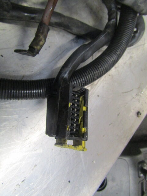 MERCEDES AXOR 1829 MANUAL GEARBOX WIRING HARNESS P/NO 003929484 - Sistema elétrico de Caminhão: foto 2 MERCEDES AXOR 1829 MANUAL GEARBOX WIRING HARNESS P/NO 003929484 - Sistema elétrico de Caminhão: foto 2