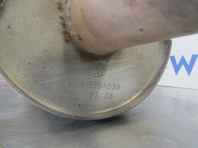 MITSUBISHI FUSO 4M50 DPF EXHAUST P/NO ME194239 - Silenciador/ Sistema de escape de Caminhão: foto 3 MITSUBISHI FUSO 4M50 DPF EXHAUST P/NO ME194239 - Silenciador/ Sistema de escape de Caminhão: foto 3