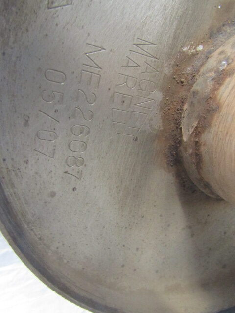 MITSUBISHI FUSO 4M50 DPF EXHAUST P/NO ME226087 - Silenciador/ Sistema de escape de Caminhão: foto 2 MITSUBISHI FUSO 4M50 DPF EXHAUST P/NO ME226087 - Silenciador/ Sistema de escape de Caminhão: foto 2