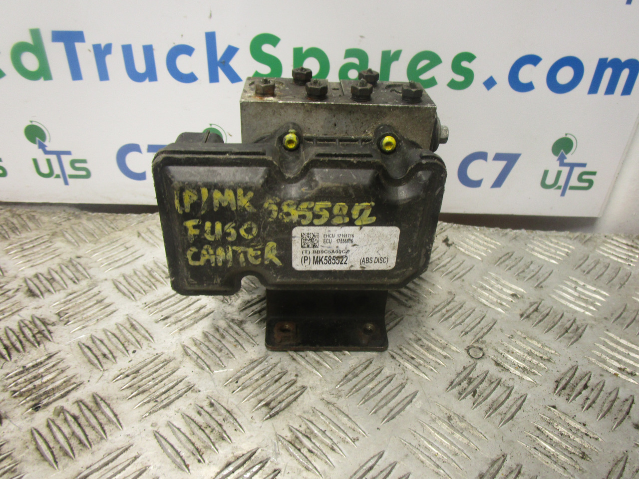 MITSUBISHI FUSO / CANTER ABS PUMP P/NO MK585522 - Peças de freio de Caminhão: foto 1 MITSUBISHI FUSO / CANTER ABS PUMP P/NO MK585522 - Peças de freio de Caminhão: foto 1