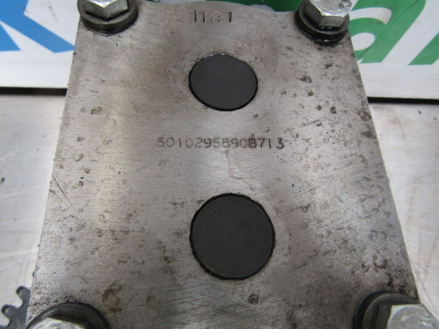 RENAULT PREMIUM OIL PUMP P/NO 5010295890B713 - Motor e peças de Caminhão: foto 2 RENAULT PREMIUM OIL PUMP P/NO 5010295890B713 - Motor e peças de Caminhão: foto 2