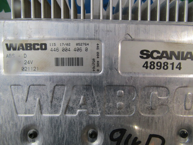 SCANIA P94 ABS ECU WABCO P/NO 4460044060 / SCANIA 489814 - Centralina electrónica de Caminhão: foto 2 SCANIA P94 ABS ECU WABCO P/NO 4460044060 / SCANIA 489814 - Centralina electrónica de Caminhão: foto 2