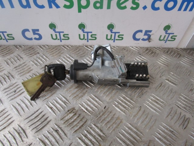 VOLVO FM/FH VERSION 2 IGNITION LOCK AND KEY 106343 - Cabine e interior de Caminhão: foto 1 VOLVO FM/FH VERSION 2 IGNITION LOCK AND KEY 106343 - Cabine e interior de Caminhão: foto 1