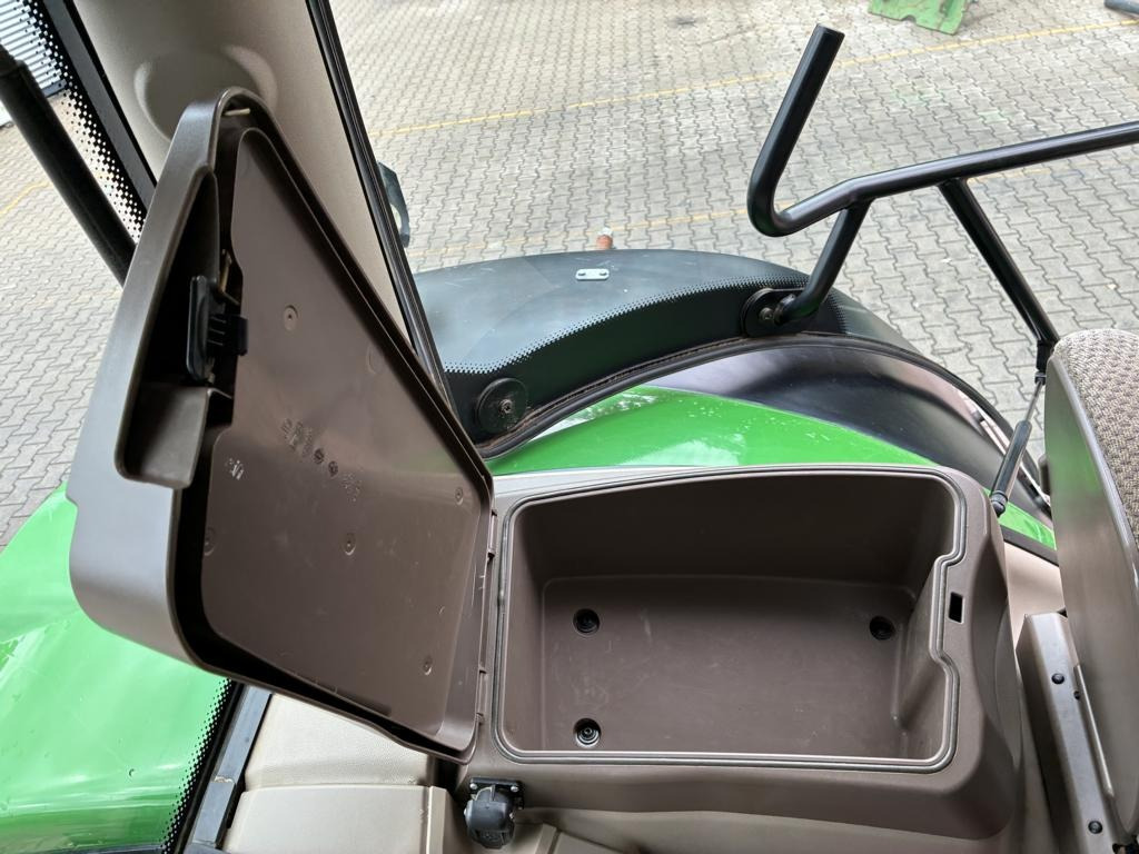 John Deere 6215R - Trator: foto 3 John Deere 6215R - Trator: foto 3