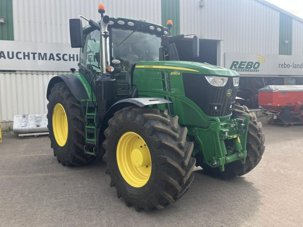 John Deere 6250R - Trator: foto 1 John Deere 6250R - Trator: foto 1