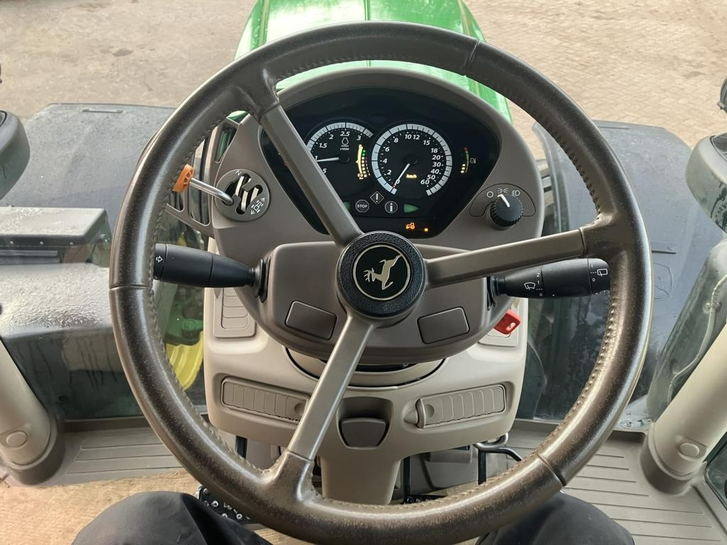 Locação de John Deere TRAKTOR 6175R John Deere TRAKTOR 6175R: foto 13