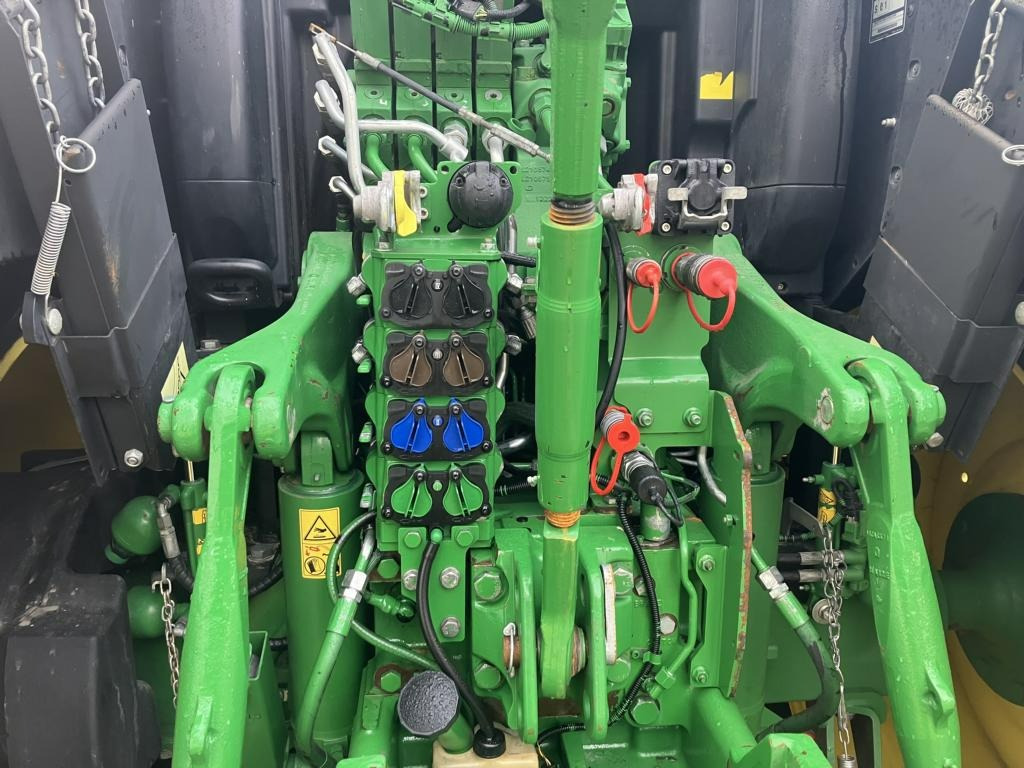 Locação de John Deere TRAKTOR 6175R John Deere TRAKTOR 6175R: foto 18