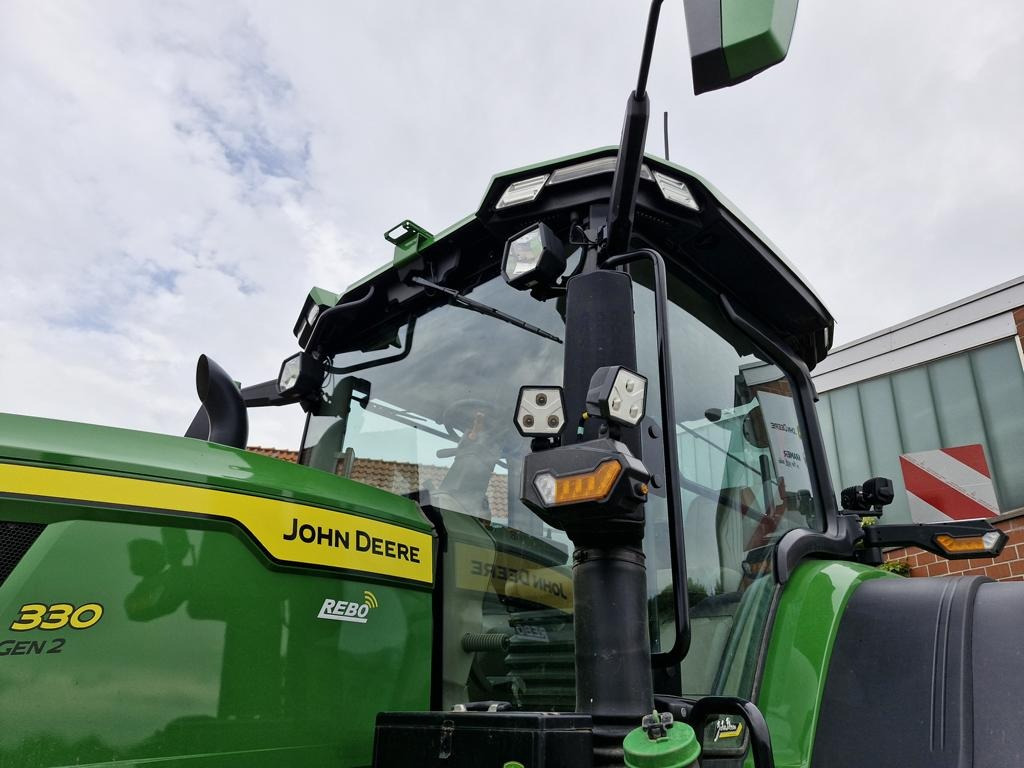 John Deere TRAKTOR 7R330 - Trator: foto 4 John Deere TRAKTOR 7R330 - Trator: foto 4