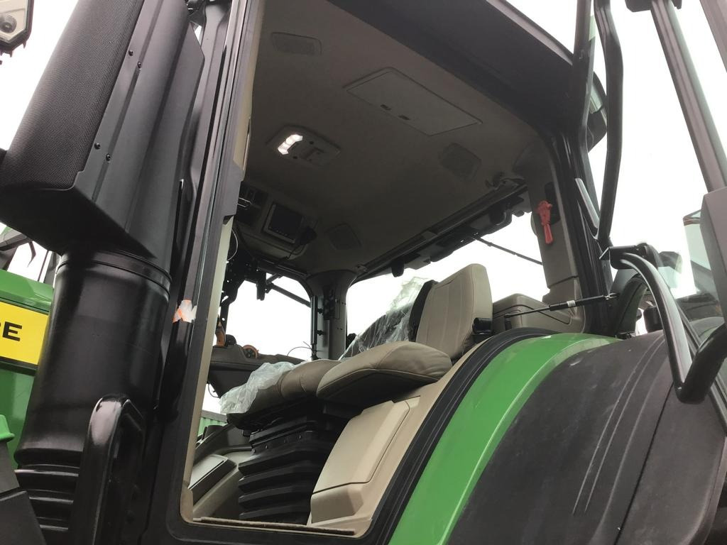 Locação de John Deere TRAKTOR 7R350 John Deere TRAKTOR 7R350: foto 28