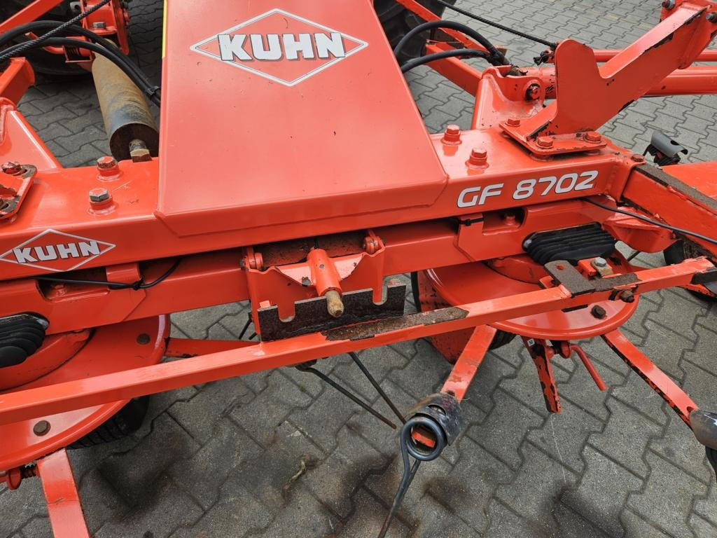 Kuhn GF 8702 - Ancinho enleirador: foto 5 Kuhn GF 8702 - Ancinho enleirador: foto 5