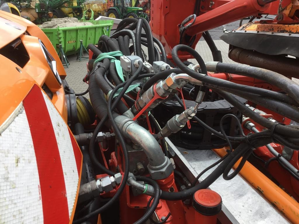 Veículo municipal/ Especial Mercedes-Benz UNIMOG U 527: foto 15