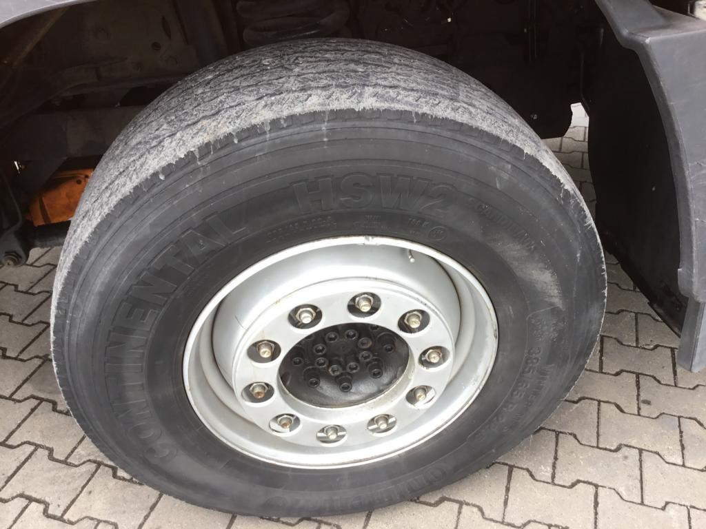 Veículo municipal/ Especial Mercedes-Benz UNIMOG U 527: foto 21