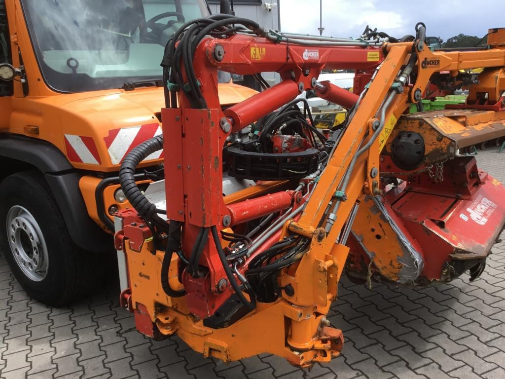 Veículo municipal/ Especial Mercedes-Benz UNIMOG U 527: foto 17