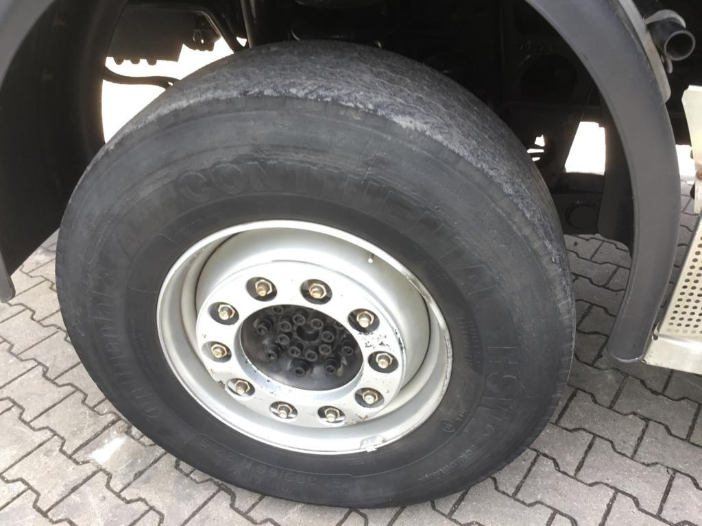 Veículo municipal/ Especial Mercedes-Benz UNIMOG U 527: foto 7