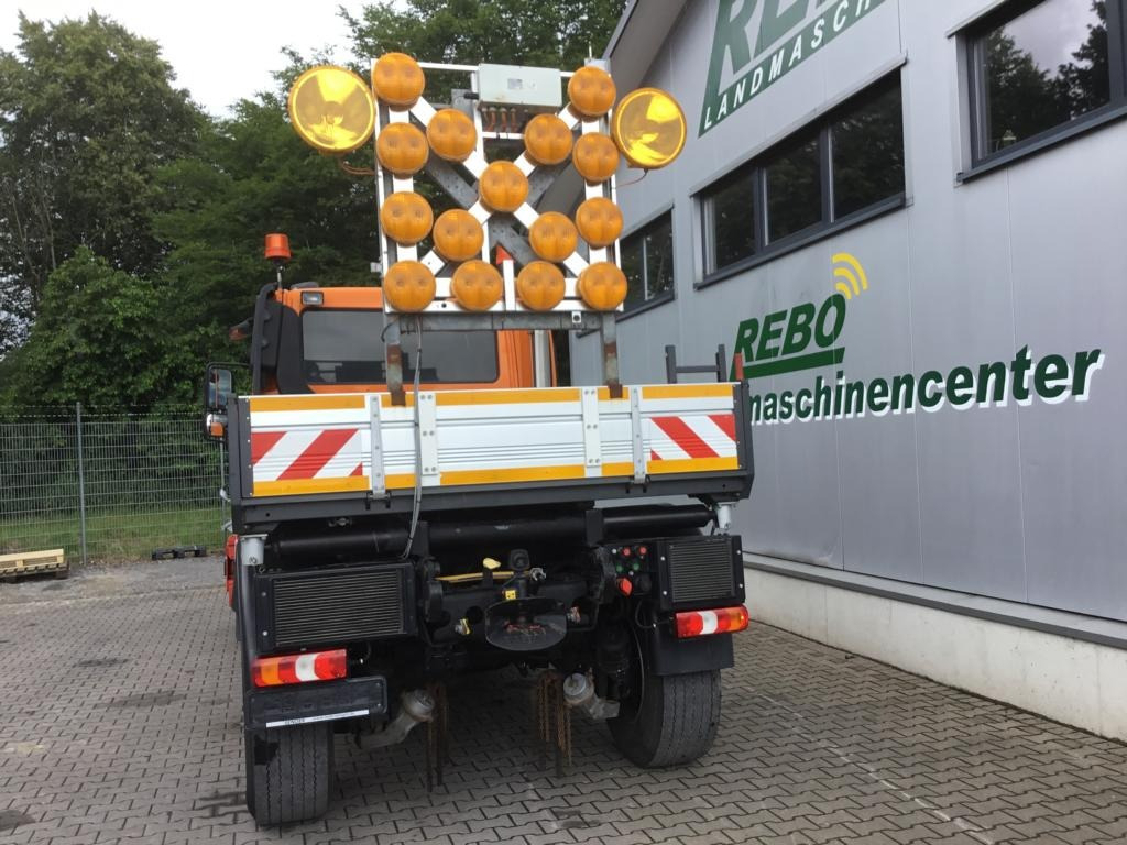 Veículo municipal/ Especial Mercedes-Benz UNIMOG U 527: foto 43