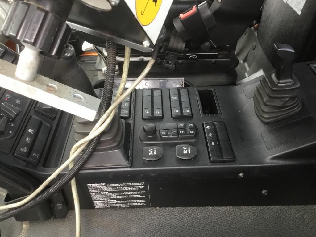 Veículo municipal/ Especial Mercedes-Benz UNIMOG U 527: foto 34