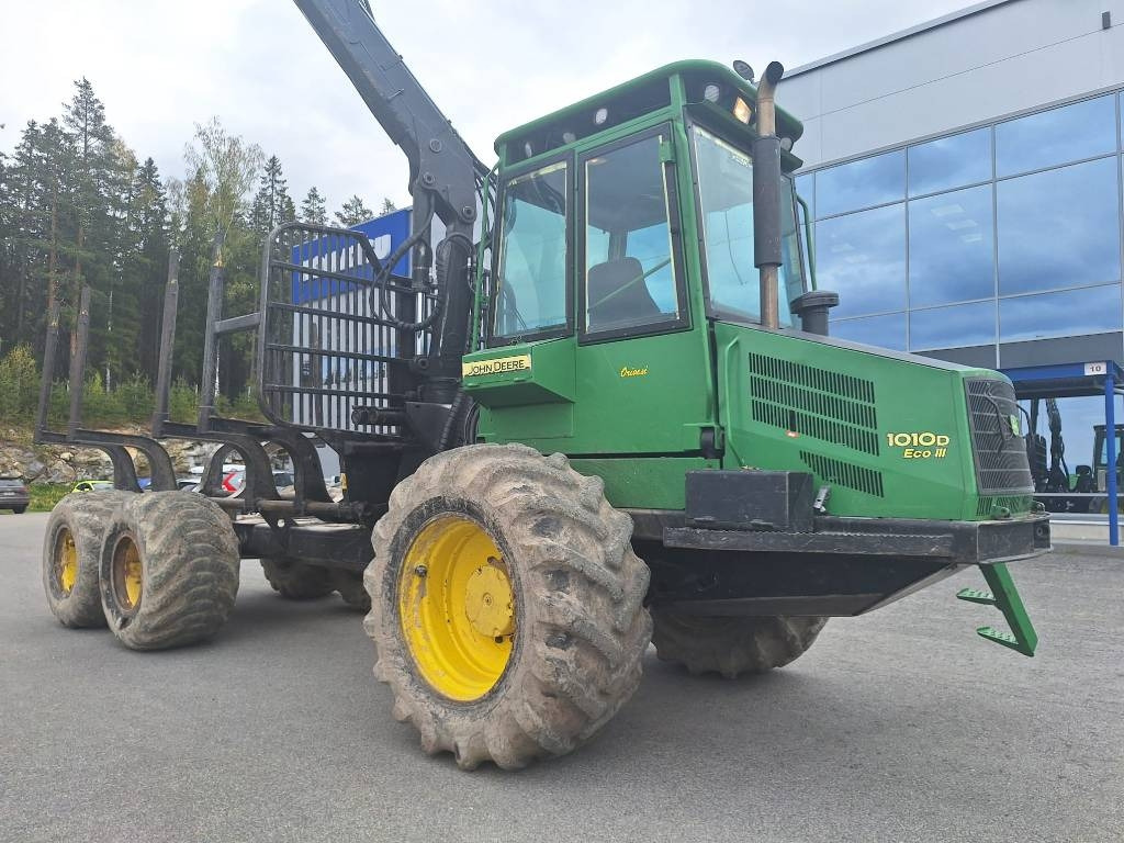 John Deere 1010 D Eco III - Forwarder: foto 1 John Deere 1010 D Eco III - Forwarder: foto 1