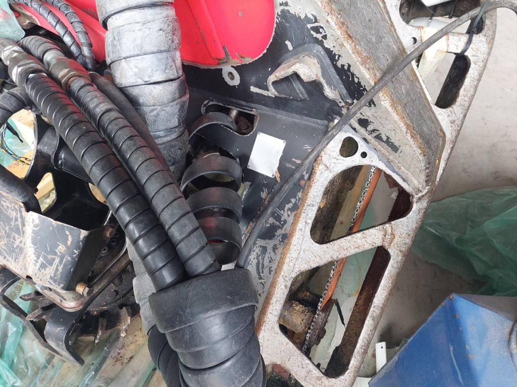 Cabeçote direcional Komatsu 365.1: foto 17 Cabeçote direcional Komatsu 365.1: foto 17