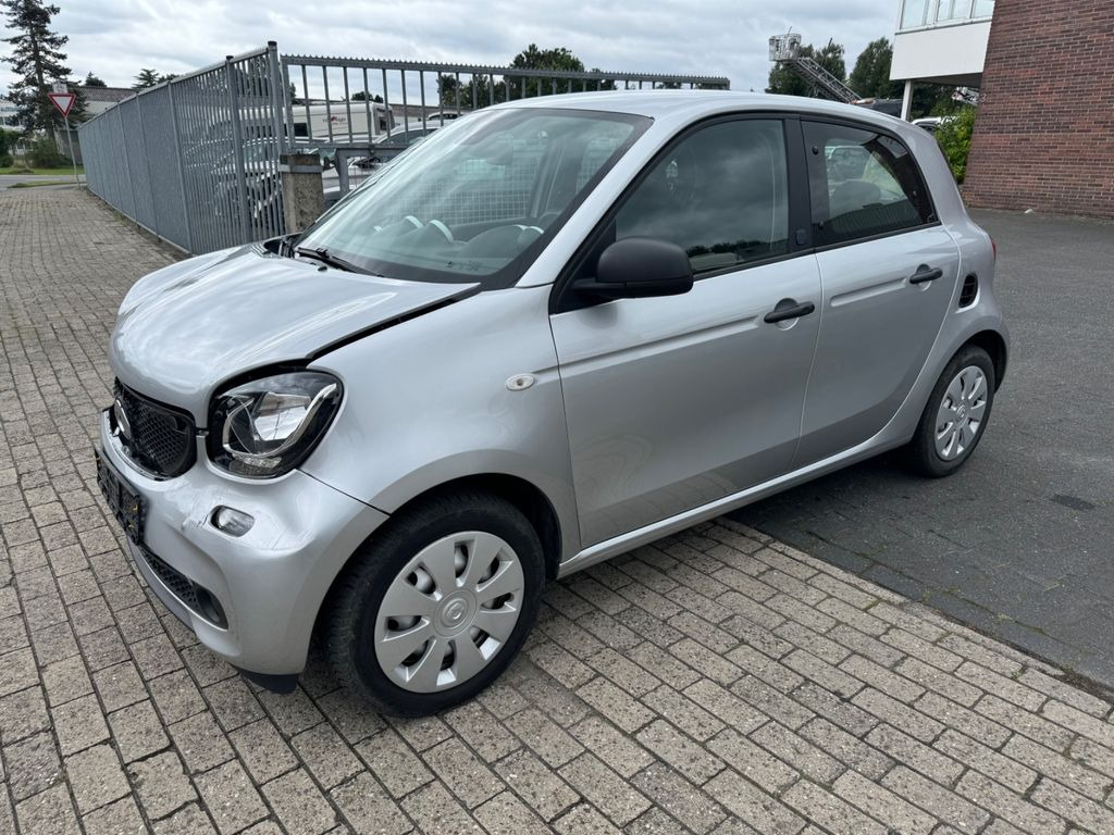 Smart ForFour forfour electric drive / EQ - Automóvel: foto 1 Smart ForFour forfour electric drive / EQ - Automóvel: foto 1