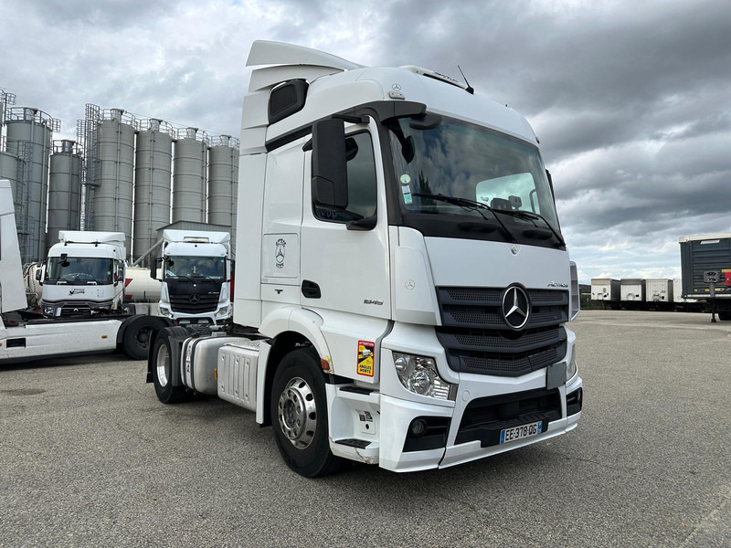 Mercedes-Benz Actros - Tractor: foto 2 Mercedes-Benz Actros - Tractor: foto 2
