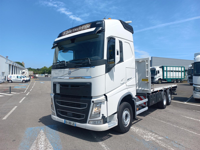 Camião de caixa aberta/ Plataforma Volvo FH: foto 1