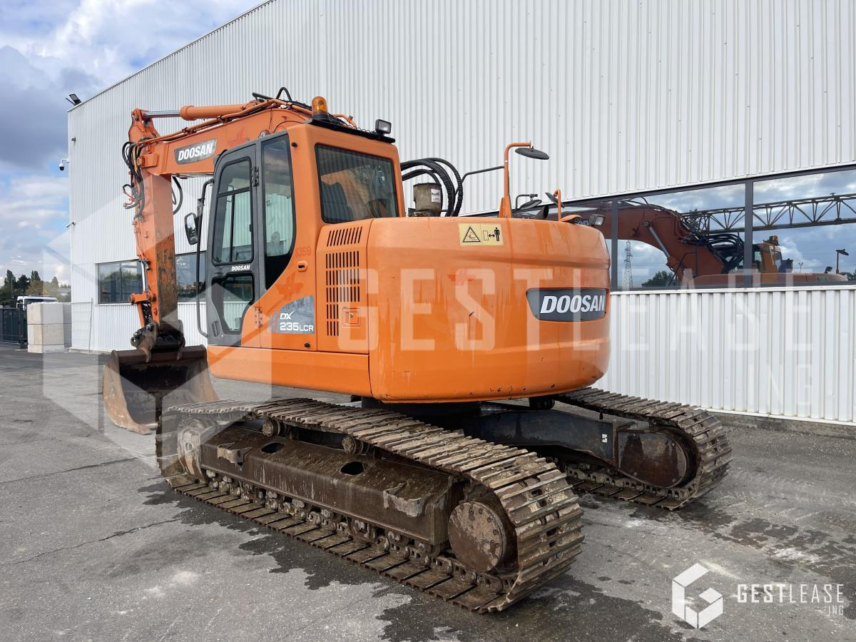 Doosan DX235LC - Escavadora de rastos: foto 2 Doosan DX235LC - Escavadora de rastos: foto 2