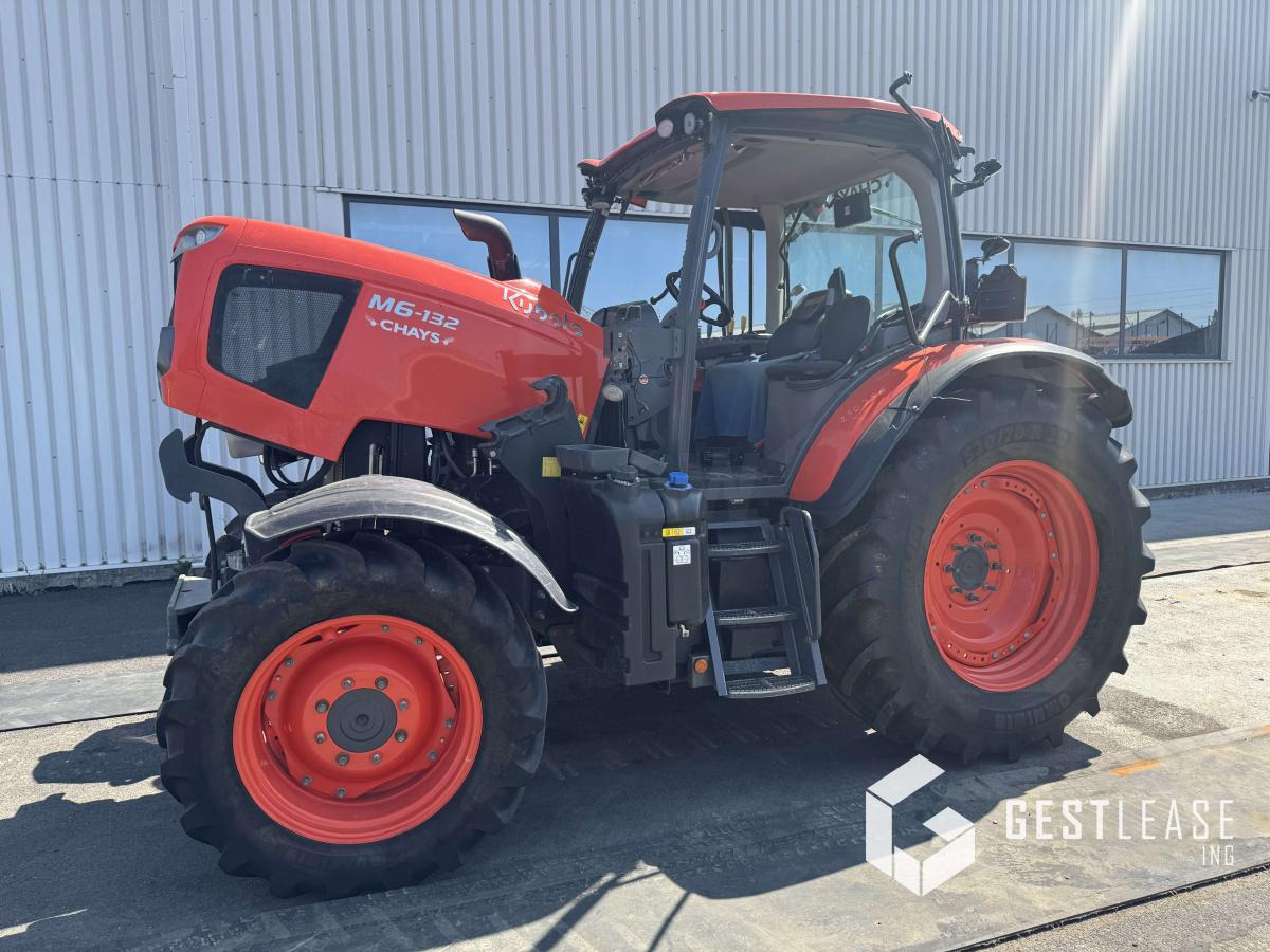 Kubota M6-132 - Trator: foto 1 Kubota M6-132 - Trator: foto 1