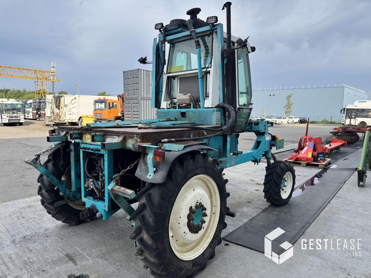 LOISEAU DOGGER 10H - Tractor pernalta: foto 3 LOISEAU DOGGER 10H - Tractor pernalta: foto 3