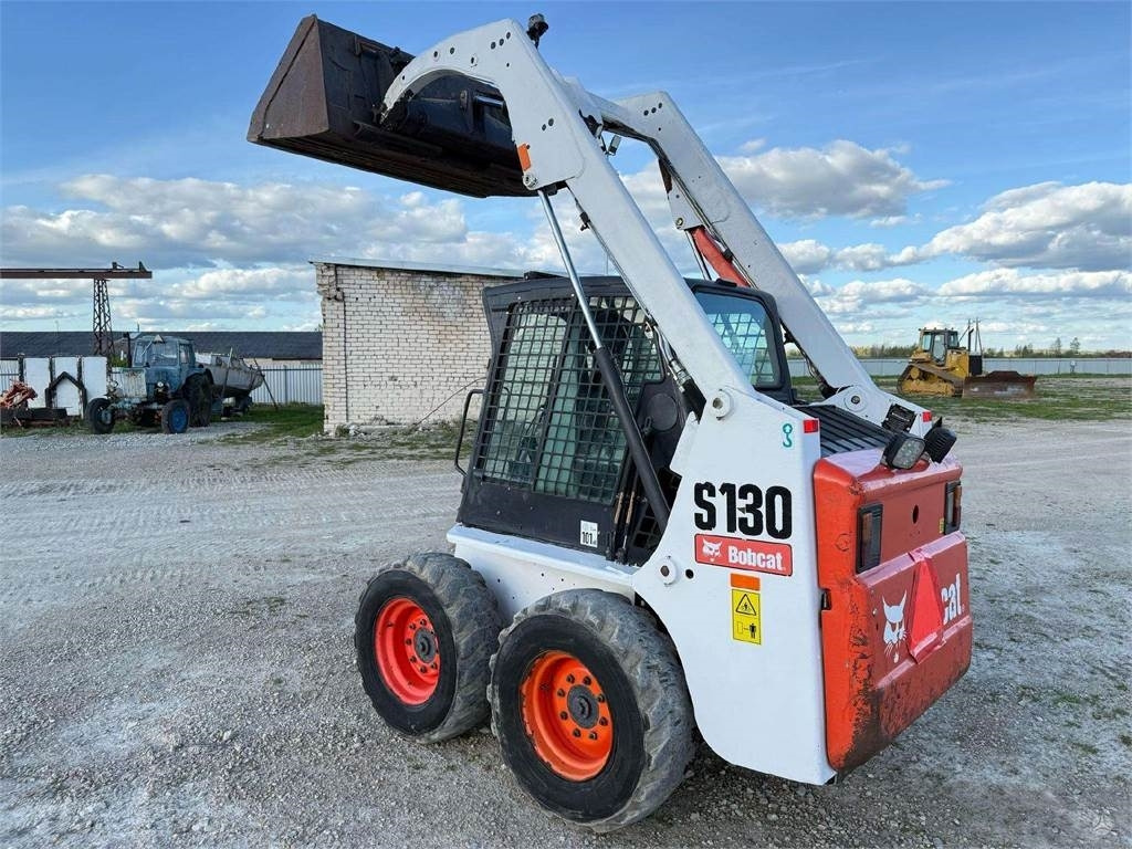 Bobcat S130 - Mini carregadeira: foto 5 Bobcat S130 - Mini carregadeira: foto 5