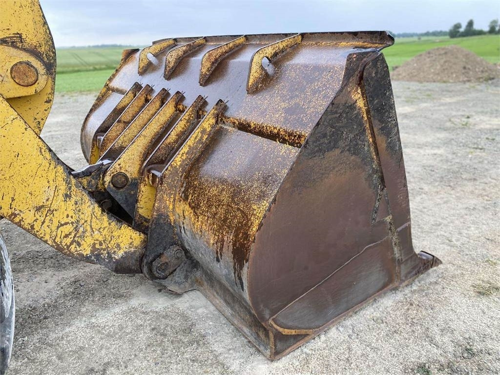 Locação de Komatsu WA 480-6  Komatsu WA 480-6: foto 21