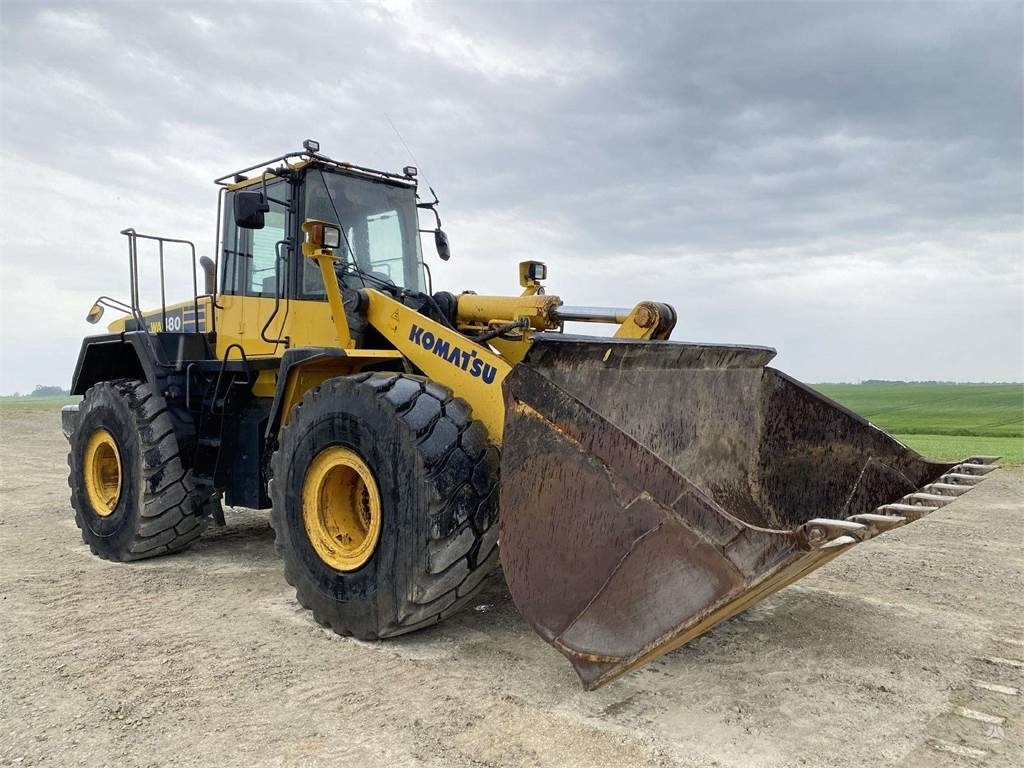 Locação de Komatsu WA 480-6  Komatsu WA 480-6: foto 11