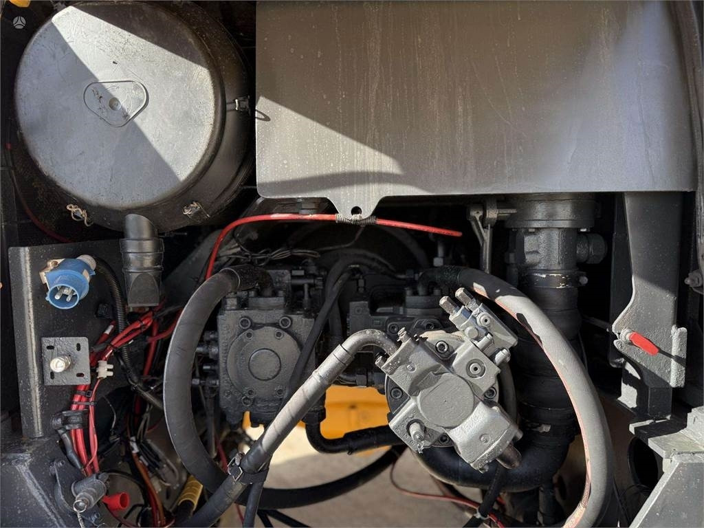 Carregadeira de rodas Liebherr L 550 , quick coupler: foto 10